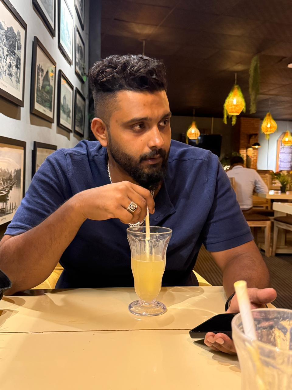 Farvisahmed, local tour guide in Sri Lanka